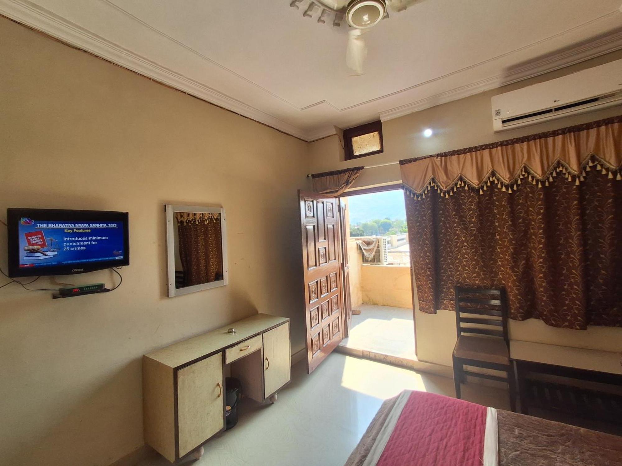 Hotel Om Pushkar Eksteriør bilde